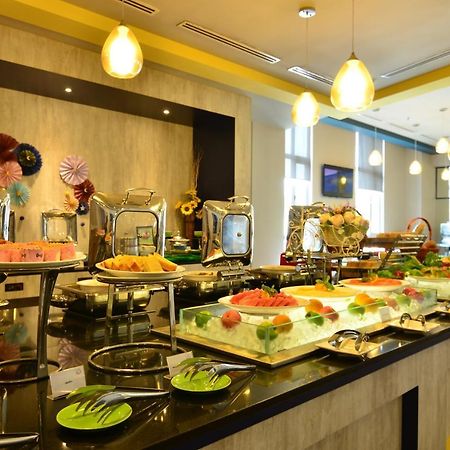 Hotel Ibis Styles Kuala Lumpur Sri Damansara Petaling Jaya Esterno foto