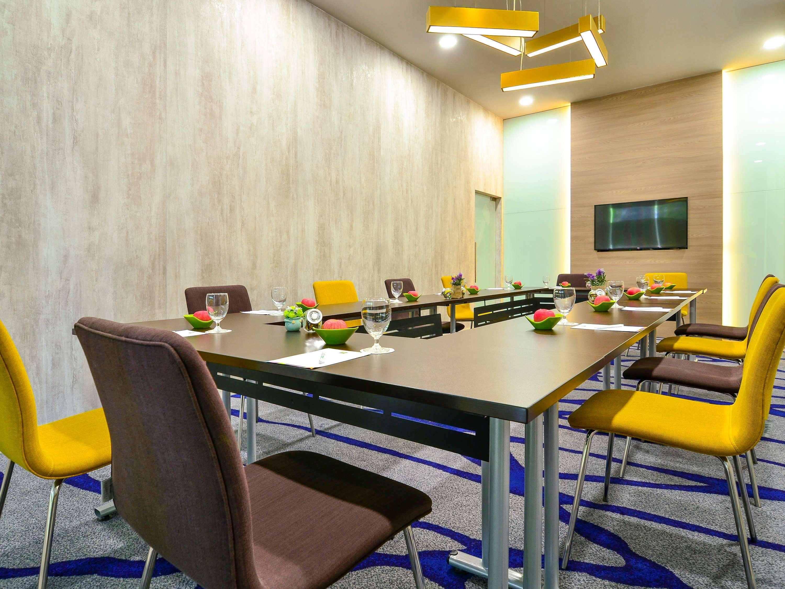 Hotel Ibis Styles Kuala Lumpur Sri Damansara Petaling Jaya Esterno foto