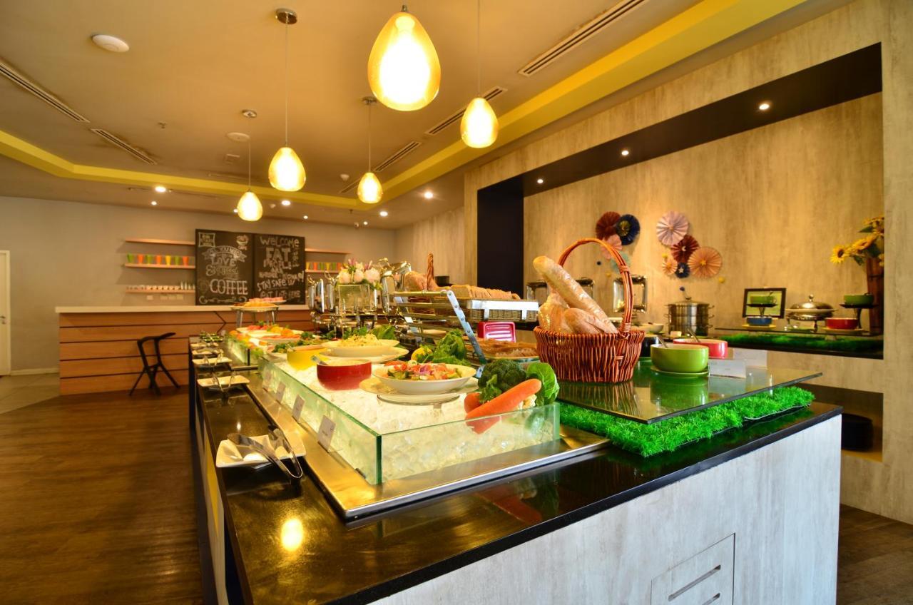 Hotel Ibis Styles Kuala Lumpur Sri Damansara Petaling Jaya Esterno foto